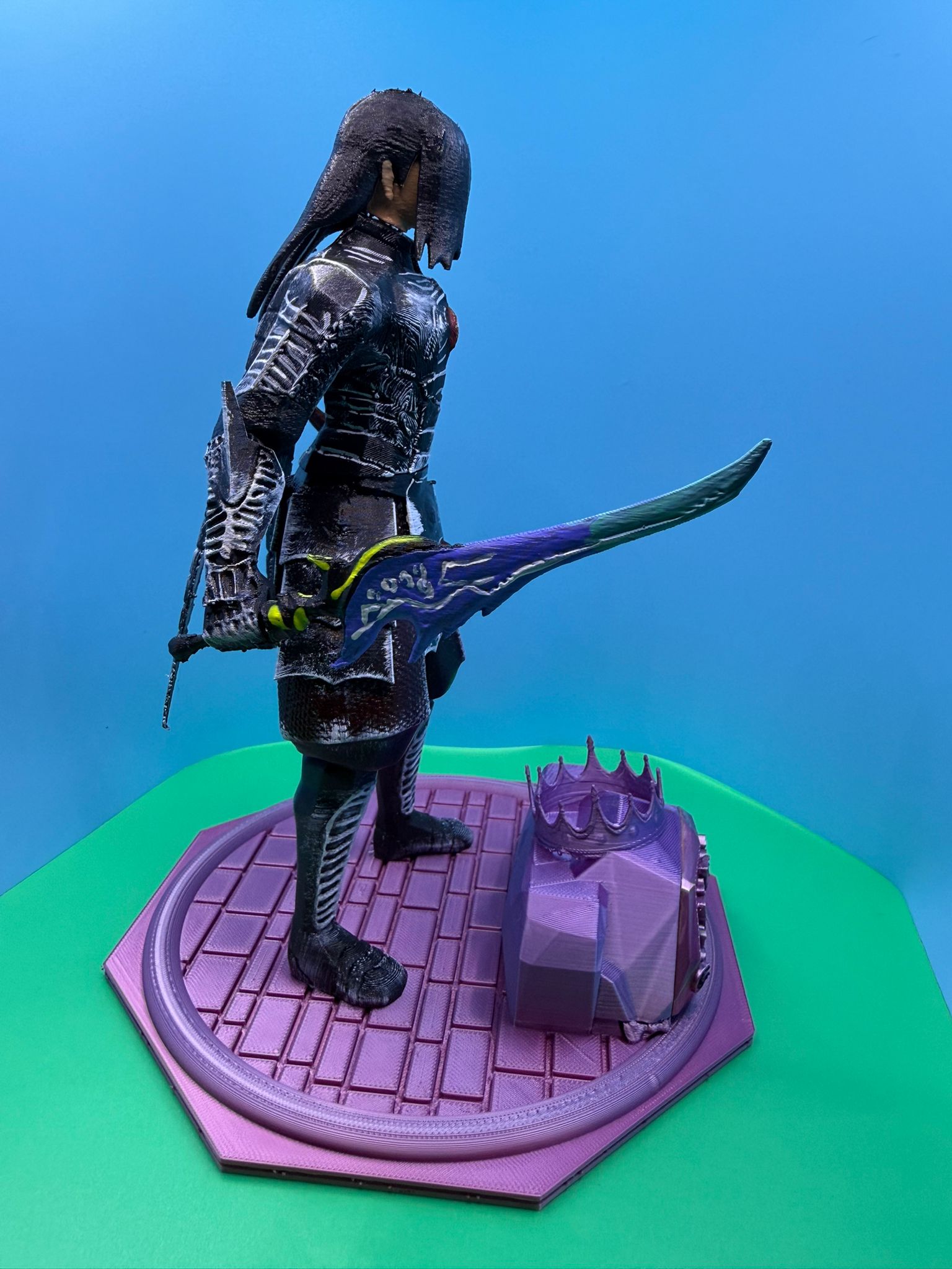 Sura Trophy with Black steel Armour